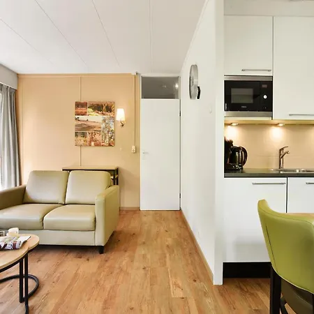 Forest W Pool * Пюттен